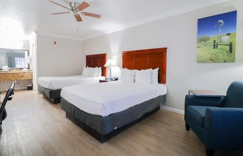 Best Western Heritage Inn Bakersfield Room photo