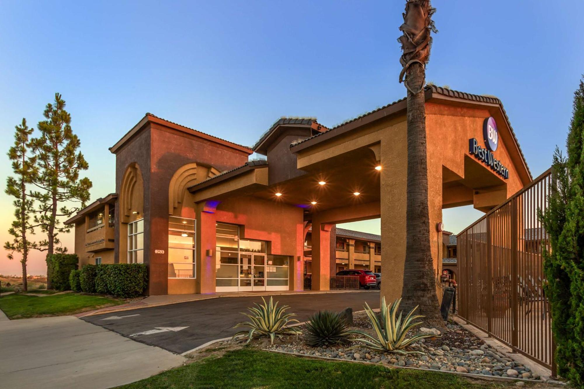 Best Western Heritage Inn Bakersfield Exterior photo