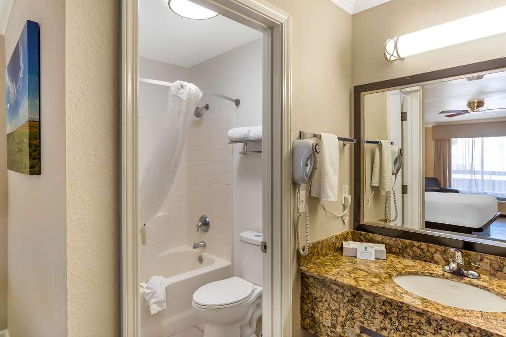 Best Western Heritage Inn Bakersfield Room photo