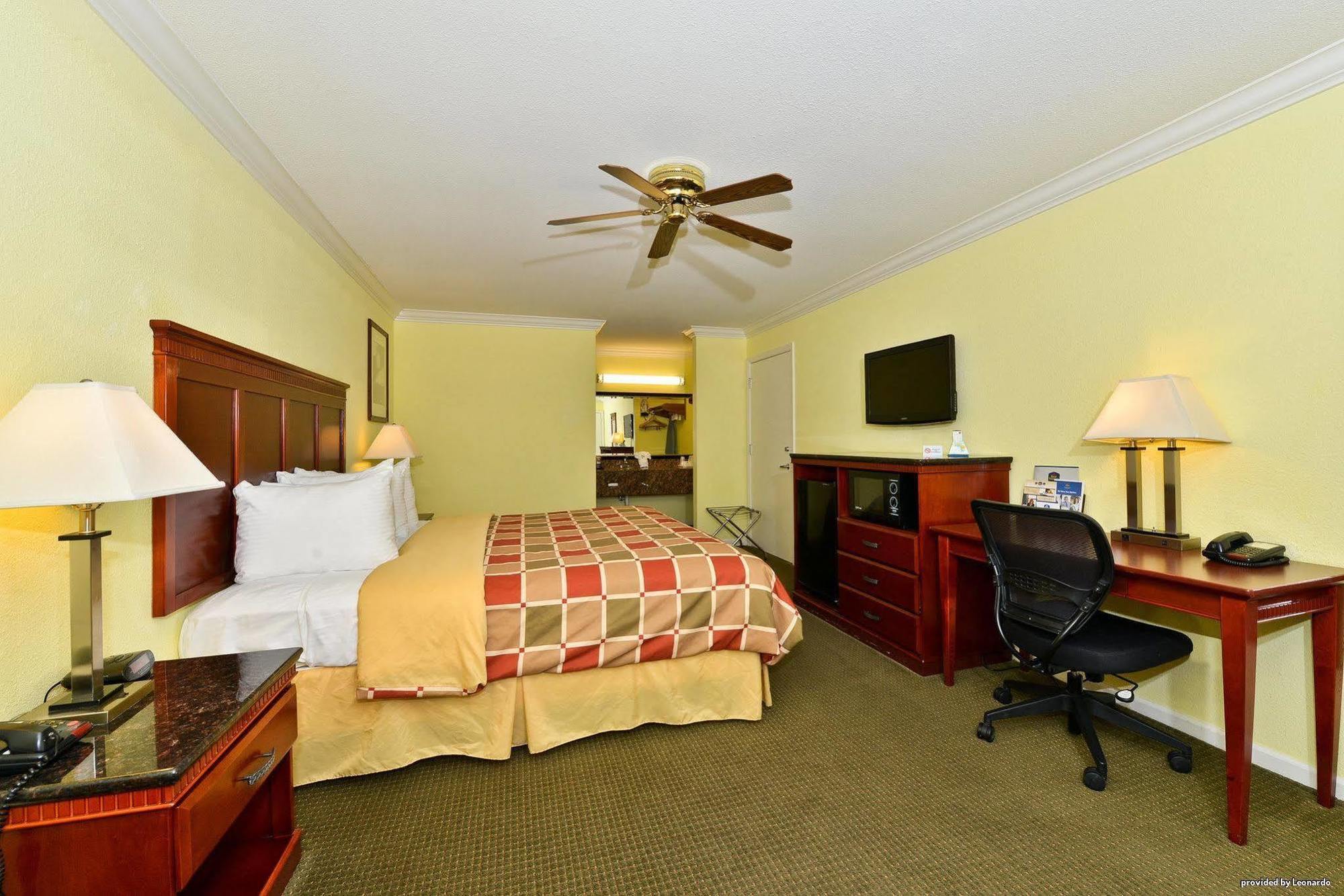 Best Western Heritage Inn Bakersfield Exterior photo